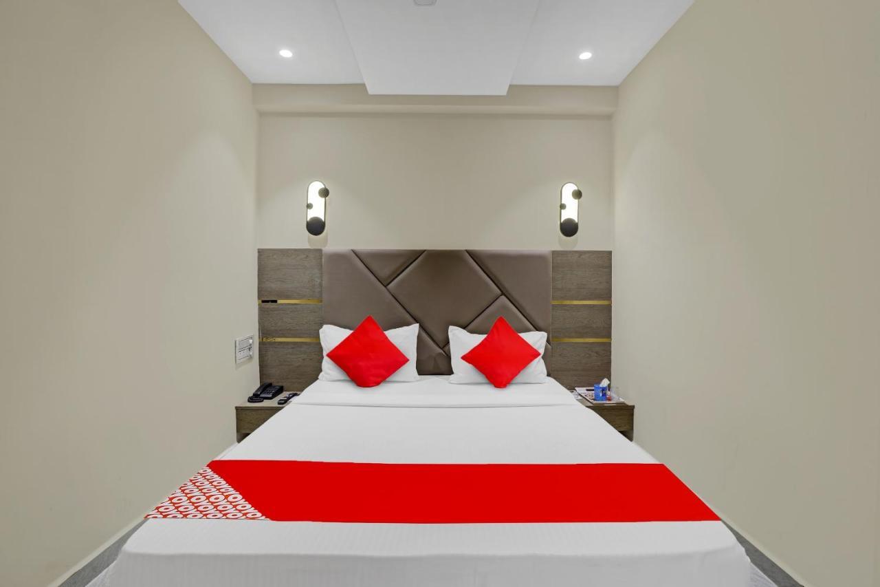 Hotel O Shree Palace Utrān Extérieur photo