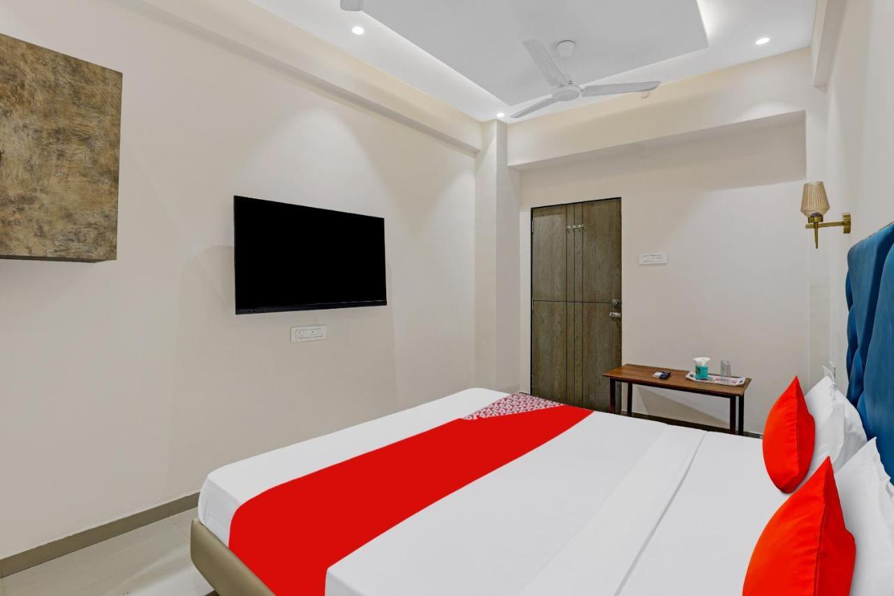 Hotel O Shree Palace Utrān Extérieur photo