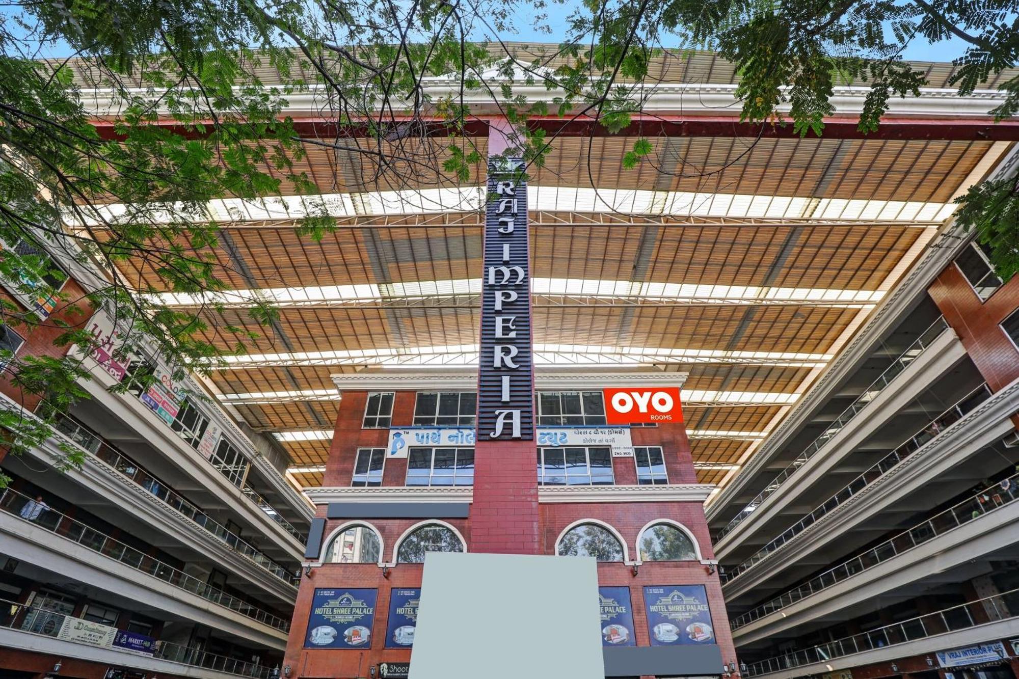 Hotel O Shree Palace Utrān Extérieur photo