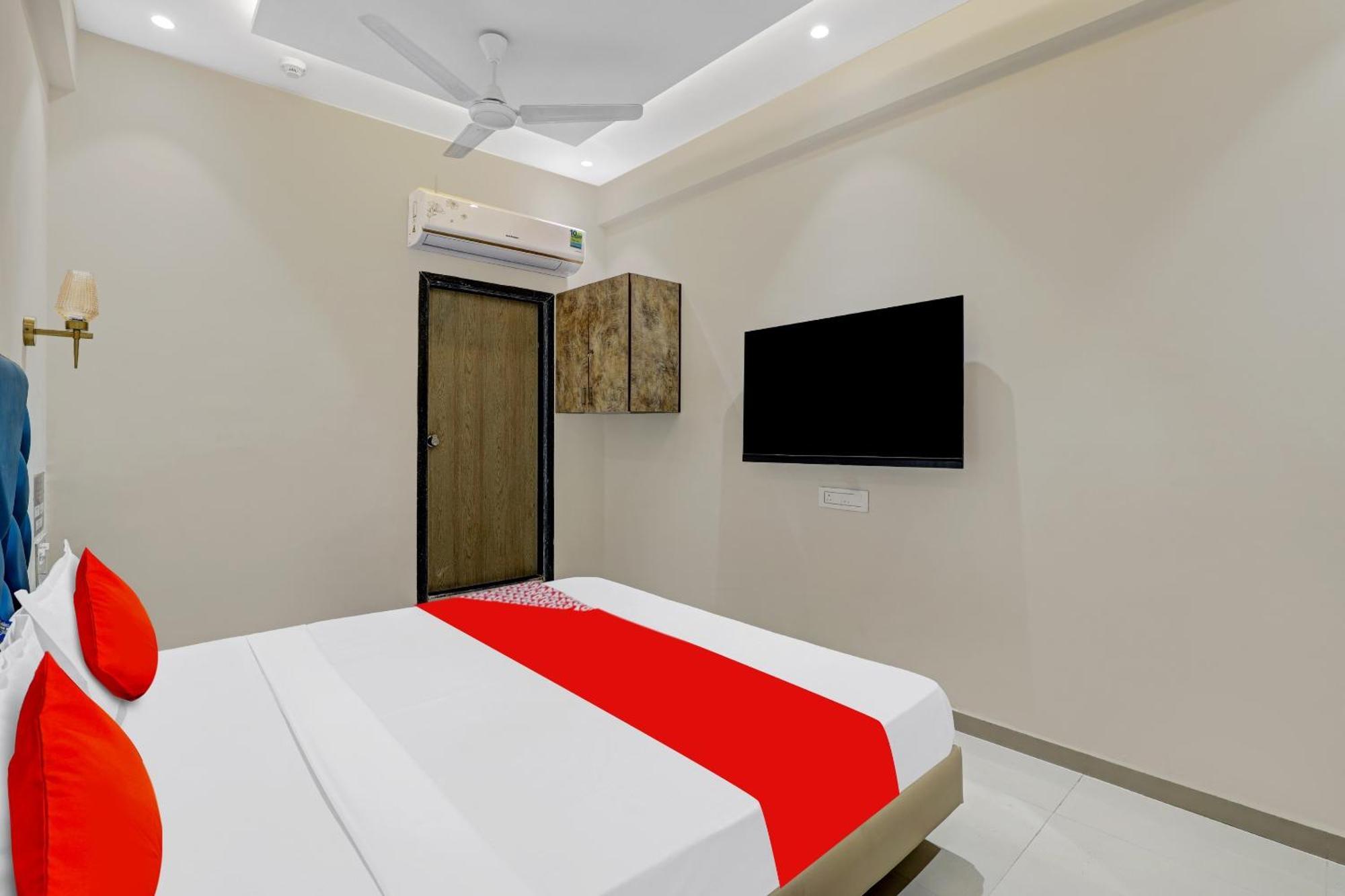 Hotel O Shree Palace Utrān Extérieur photo